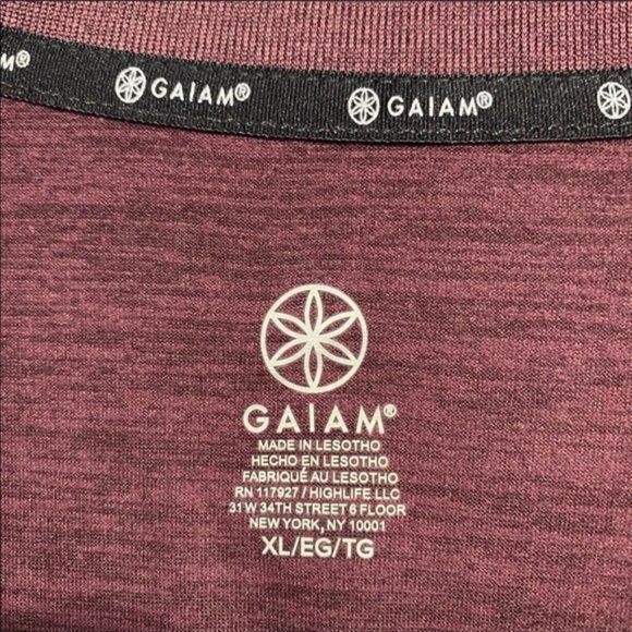 🦈 Gaiam Men’s Tee Size XL - Picture 12 of 16